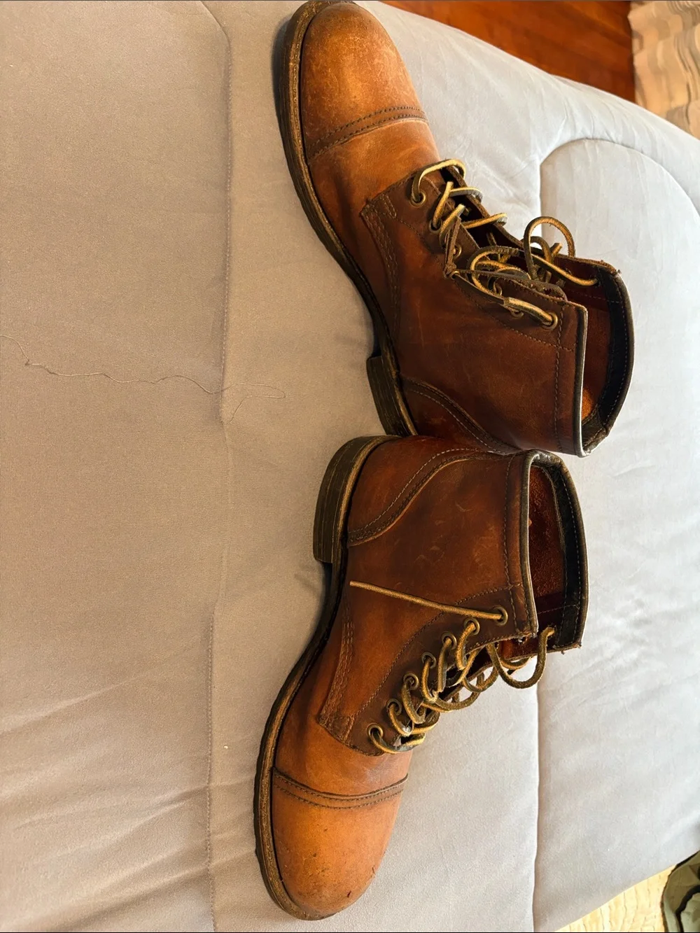Frye Logan 150th anniversary distressed brown boots Sz 10M